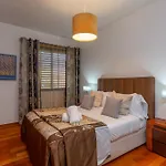 Beguest Quinta Da Marinha Prime 度假居